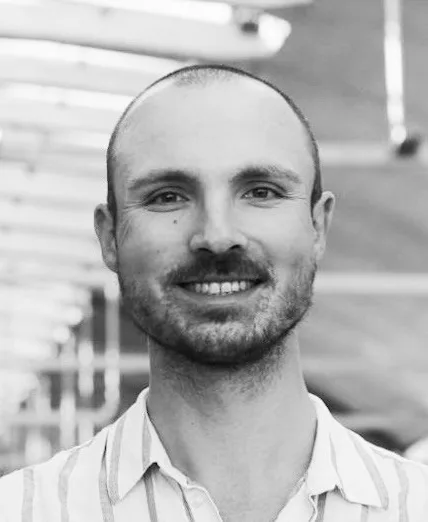 Oleksiy Lysogub, fondateur d'UnCafé — portrait noir et blanc